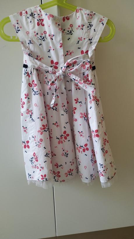 Kvetinkove satky so satenovou maslickou, 86