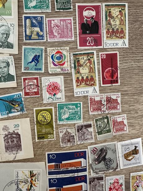Predám mix starších poštových známok ddr c.11, 