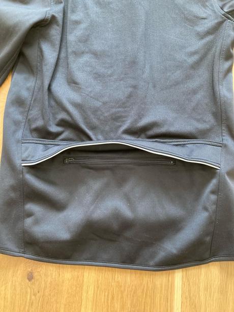 Cierna panska cyklisticka softshellova bunda, crivit,m