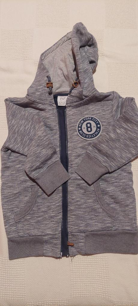 Siva mikina., f&f,110