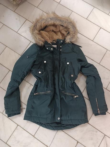 Zimná parka, 36