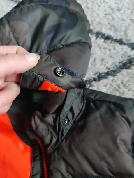 Krásna vesta ktorú ponosite až do veľkosti 116, benetton,104