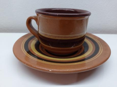 Šálka s podsalkou, 