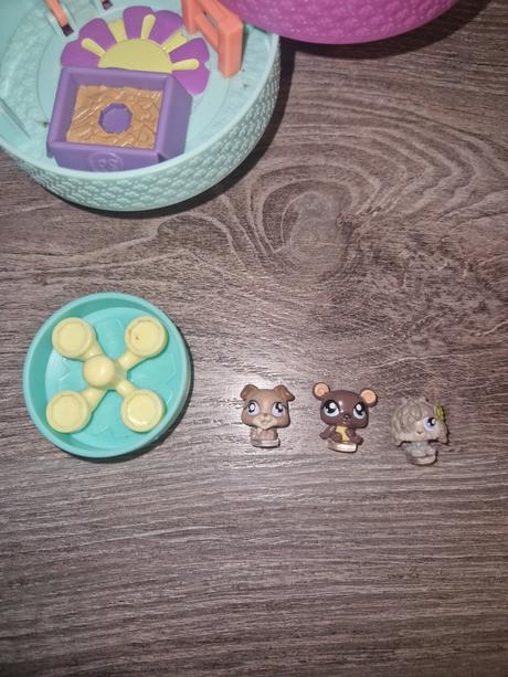 Littlest pet shop teeniest tinest deluxe playset, 