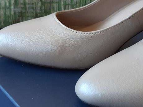 Kozene lodicky caprise, 38