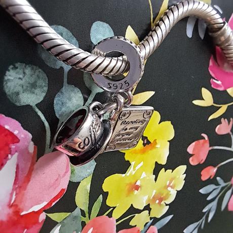 Prívesok káva a kniha, 