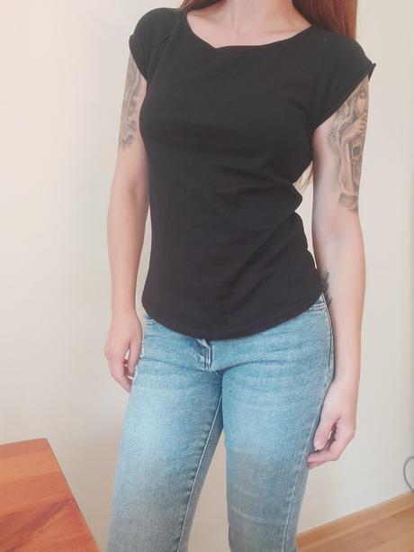 Čierne tričko., sinsay,s