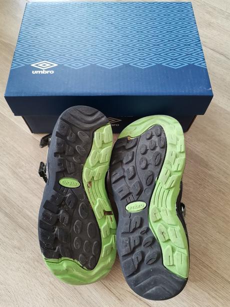 Botaskové sandálky, umbro,28