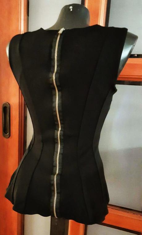 Predám dámsky top h&m veľ. xs, h&m,xs