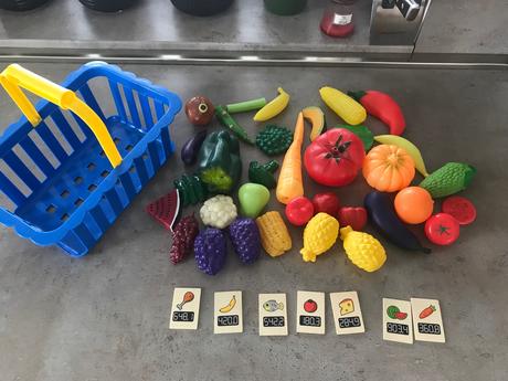 Ovocie do kuchynky s košíkom, 