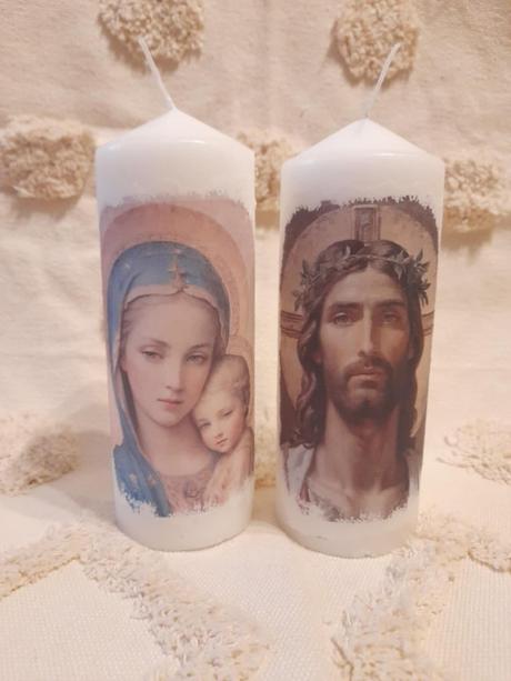 Sviečkys kresťanskou tematikou,