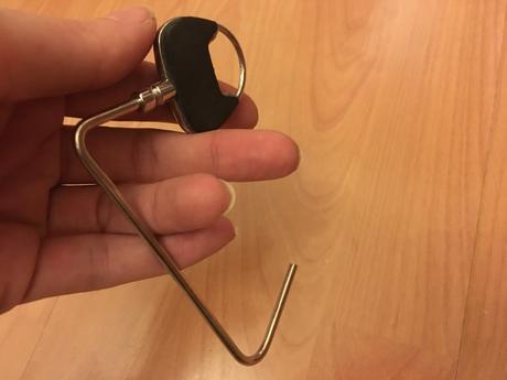 Držiak na kabelku z anglicka, 