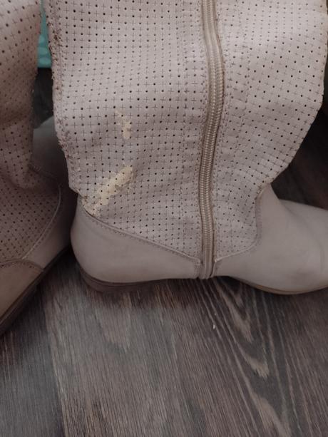 Dierkované čižmy, 38