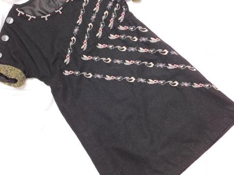 Luxusne pekne šaty, 36