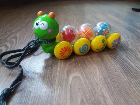 Húsenica s guličkami,