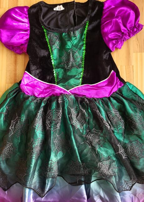 Karnevalové šaty na 5-6 rokov, 
