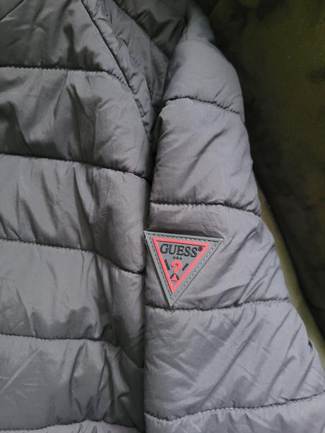 Guess bunda, guess,m