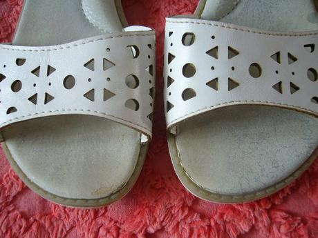 Biele sandale, 30