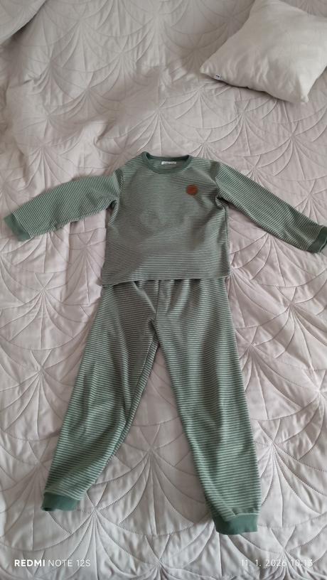 Teplé pyžamo, sinsay,116