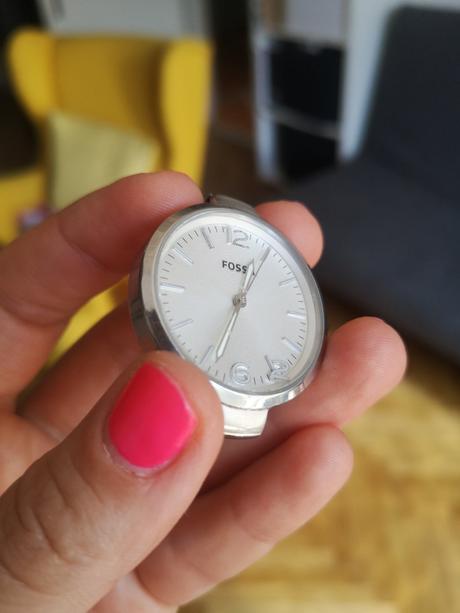 Fossil hodinky, fossil