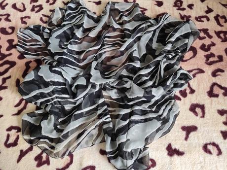 Ľahķá šatka k vode na plavky, zebrový vzor, 