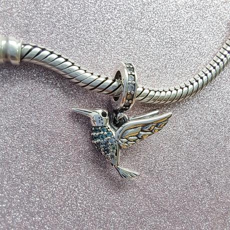 Prívesok kolibrík, 