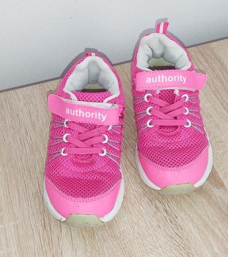 Tenisky, authority,30