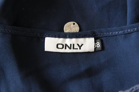 Tmavo modrý top s čipkou, only, m, only,m