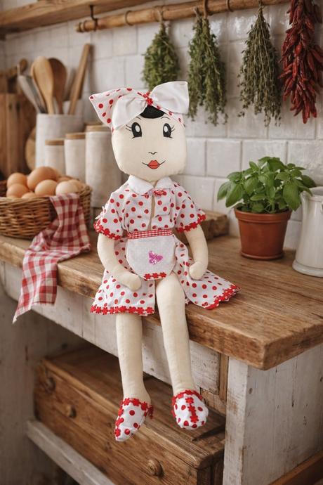 Bábika dekorácia hand made šikmoočko,