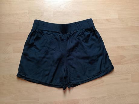 Čierne kraťasy, c&a,40