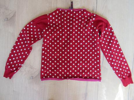 Bodkovaný svetrík, 152