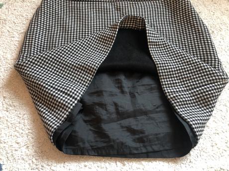Čiernobiela károvaná sukňa, hallhuber, s/36, s