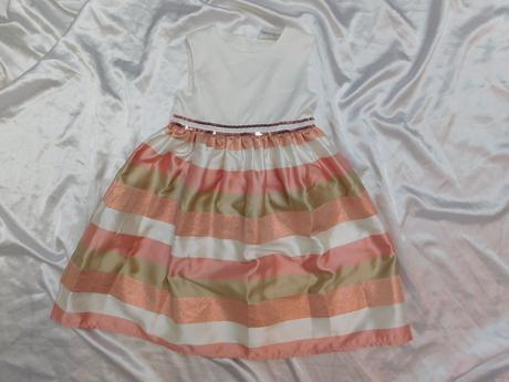 Velmi pekne šaty na slavnost, topolino,116