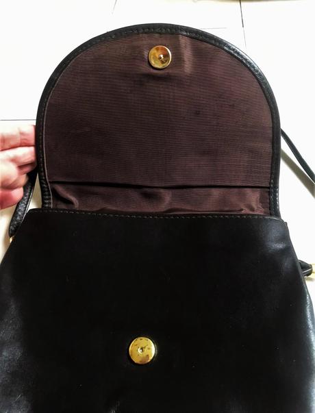 Kožená kabela na plece, 