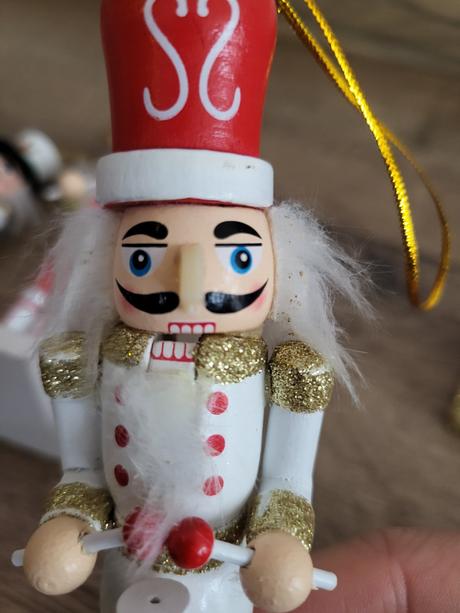 Vianočný luskáčikovia na stromček, 