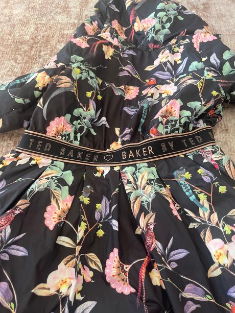 Kabatik ted baker, 128