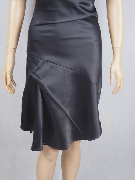 Kvalitné saténové šaty philmore, s