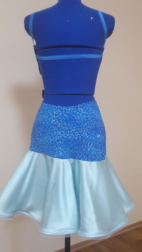 Tanečné šaty, m / s