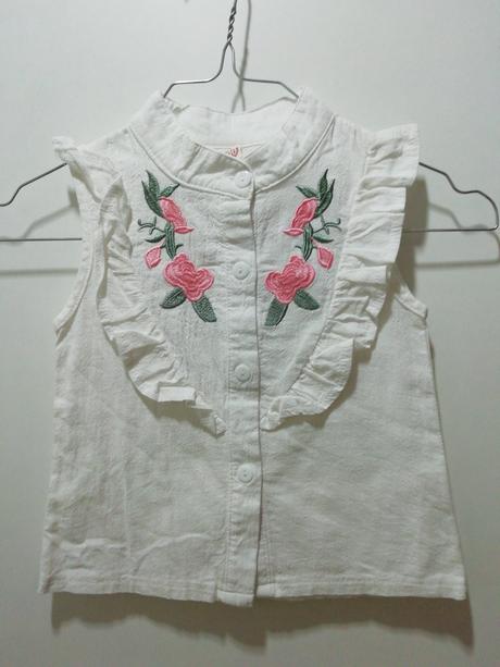 Biela vyšívaná blúzka, 98