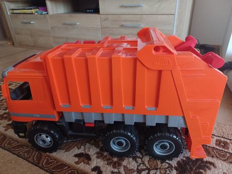 Veľké smetiarske auto, 