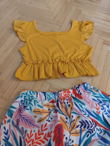 Set nohavice + tričko, 152