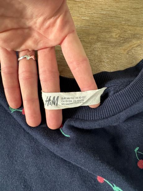Čerešničková cropnutá mikina h&m, h&m,146