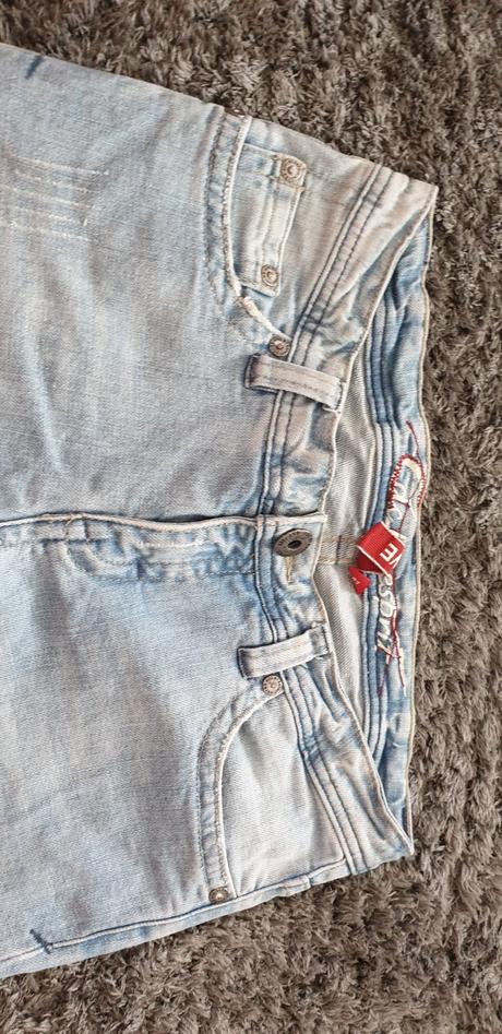 Trištvrťáky č.36, 36