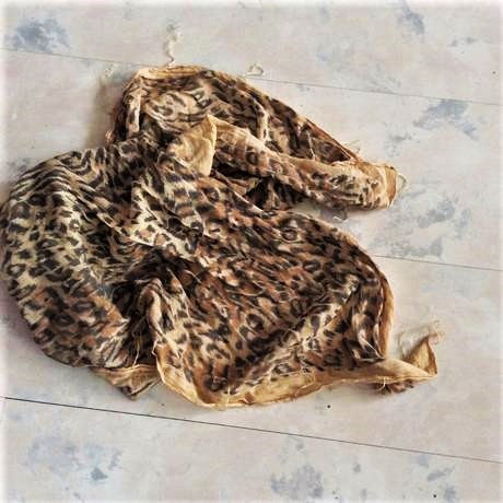 Tenučká indická šatka, l