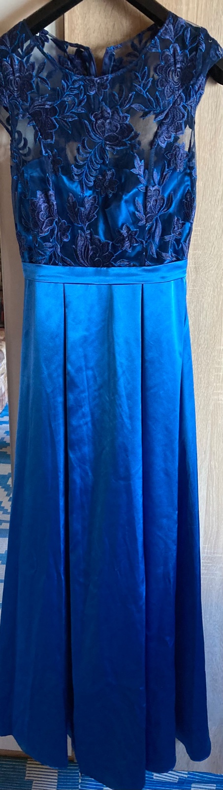 Spoločenské šaty, s