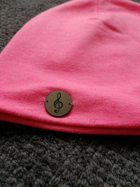 Neónová čiapočka, 40