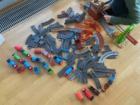 Predám vlakovú dráhu vláčik tomáš aj s vláčikmi, 
