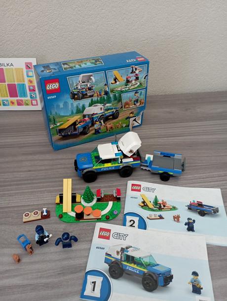 Lego 60369, mobilné cvičisko pre policajné psy,