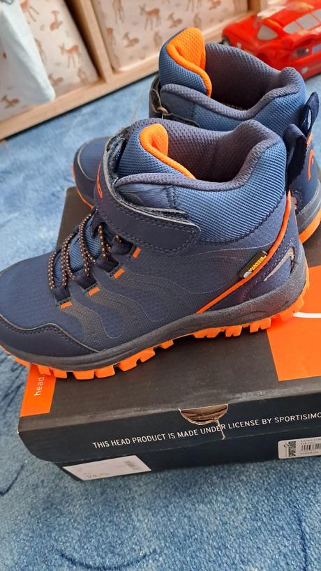 Turistické topánky, 32