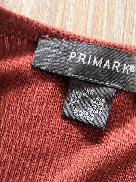 Vrúbkované/rebrované body, primark,xs